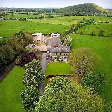 Garrane House 4*