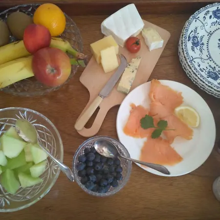 Alojamento de Acomodação e Pequeno-almoço Garrane House 4*